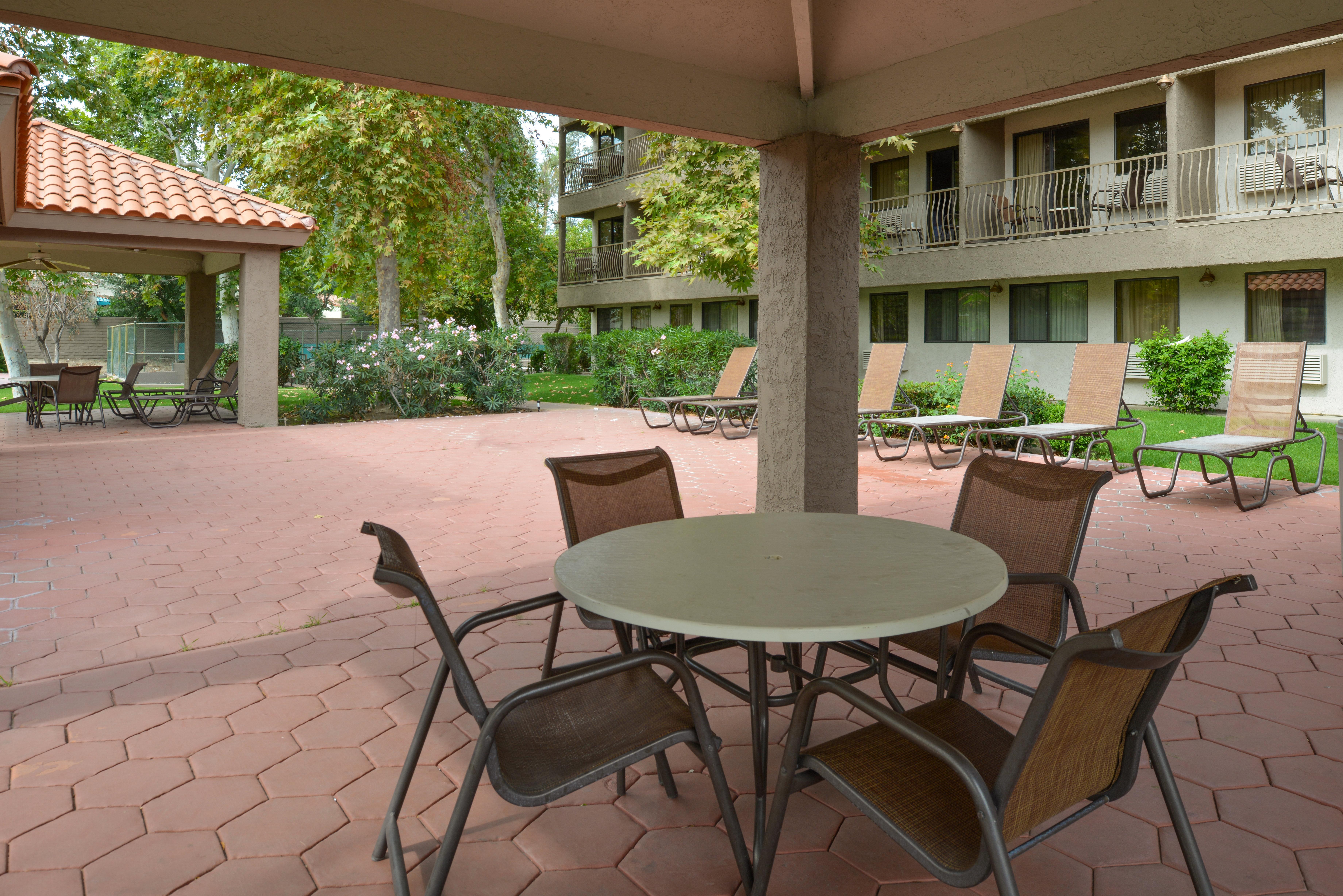 Holiday Inn Express Palm Desert By Ihg Exterior photo
