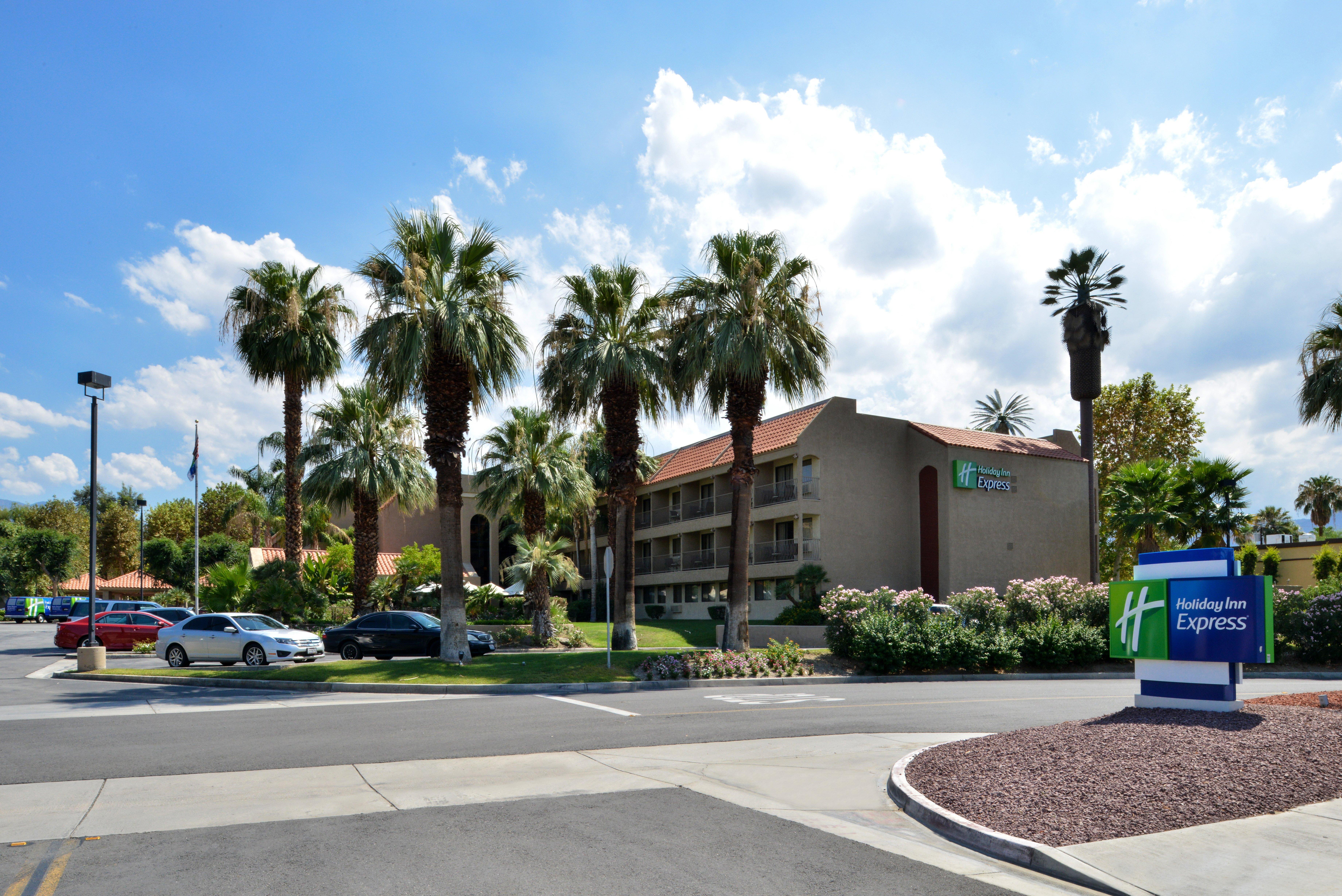 Holiday Inn Express Palm Desert By Ihg Exterior photo