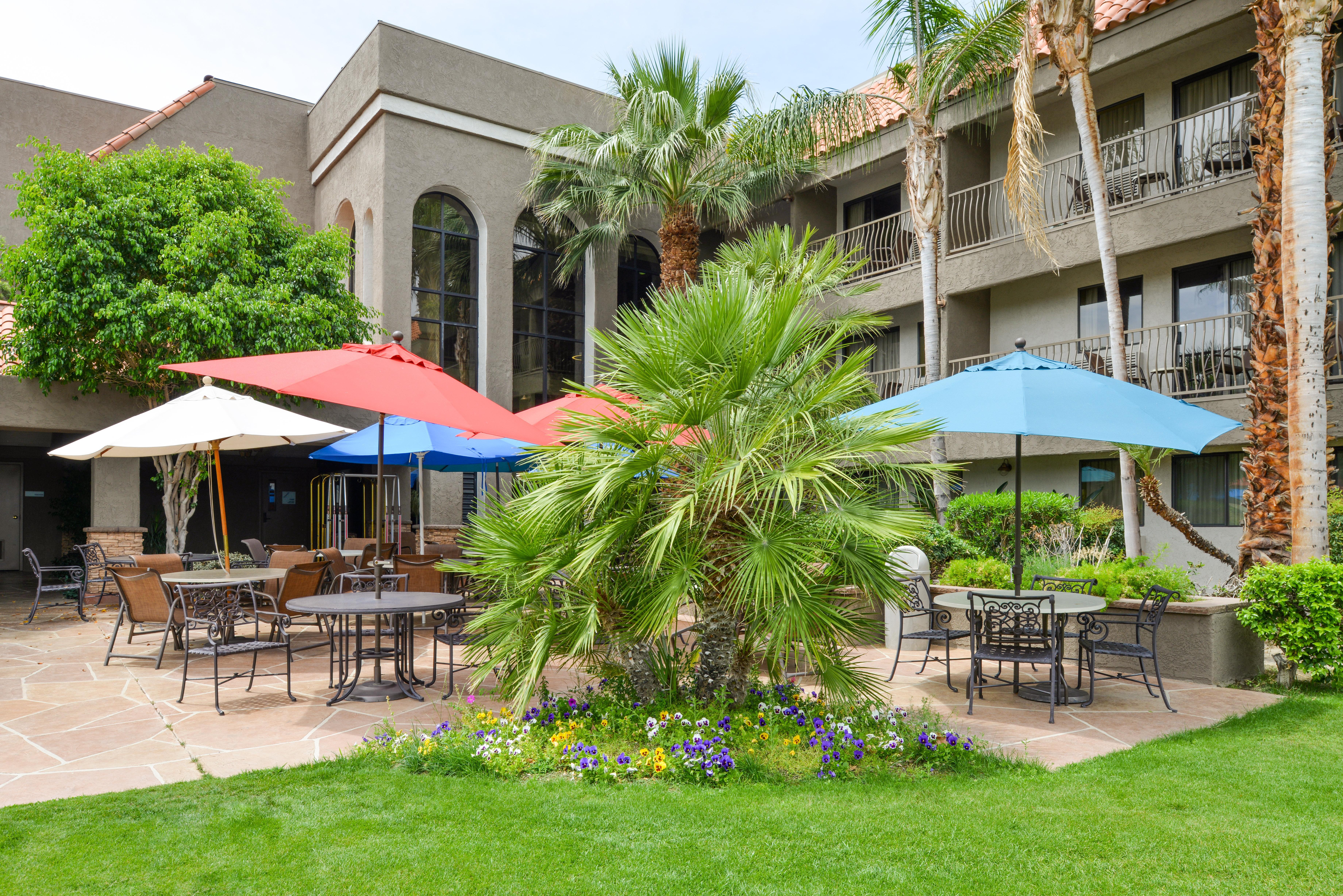 Holiday Inn Express Palm Desert By Ihg Exterior photo