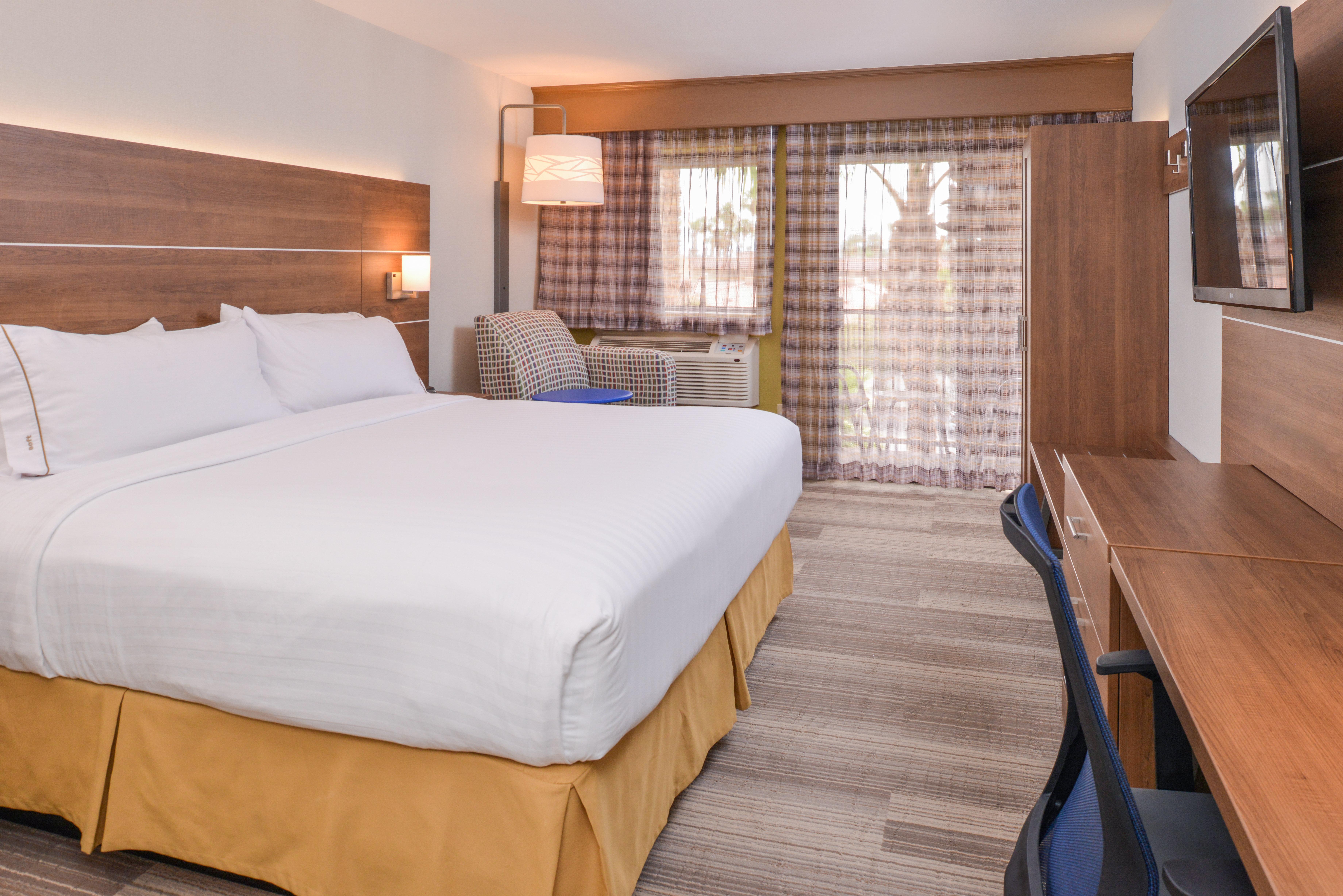 Holiday Inn Express Palm Desert By Ihg Exterior photo